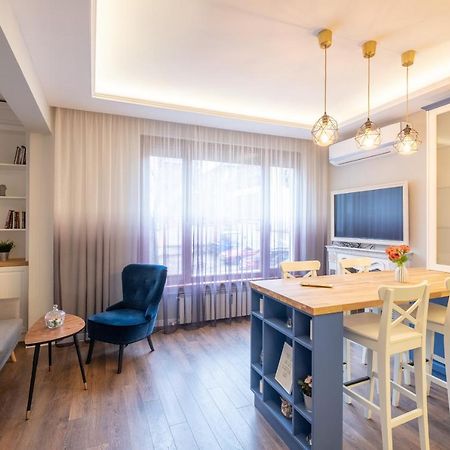 Designer & Cozy 2Bd Flat With A Parking In The City Center By Flat Mаnager 소피아 외부 사진