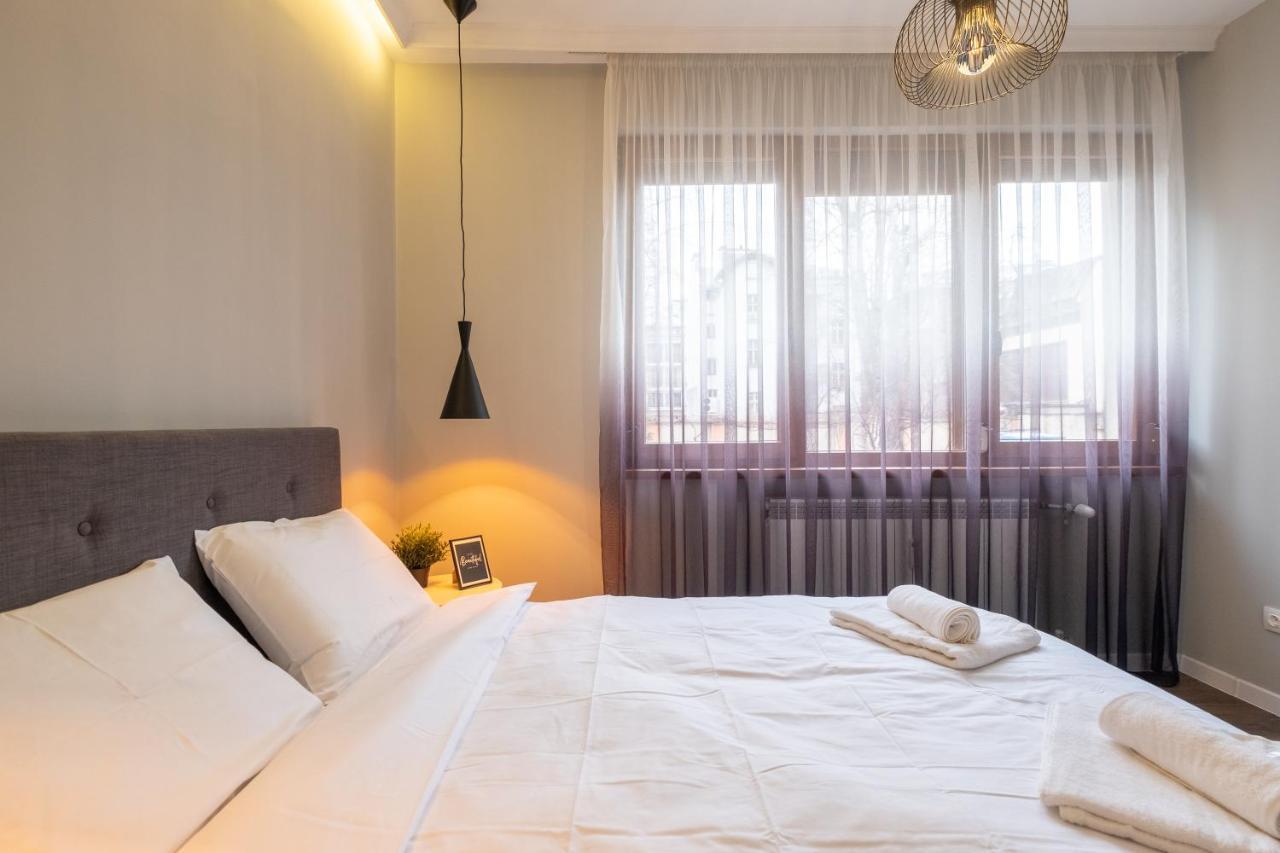 Designer & Cozy 2Bd Flat With A Parking In The City Center By Flat Mаnager 소피아 외부 사진