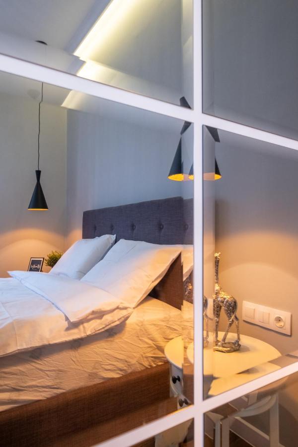 Designer & Cozy 2Bd Flat With A Parking In The City Center By Flat Mаnager 소피아 외부 사진