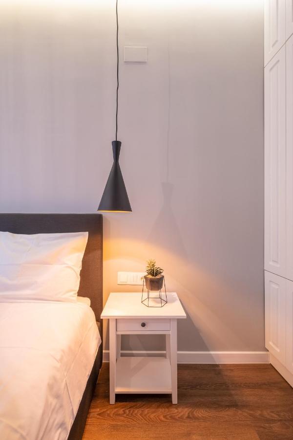 Designer & Cozy 2Bd Flat With A Parking In The City Center By Flat Mаnager 소피아 외부 사진